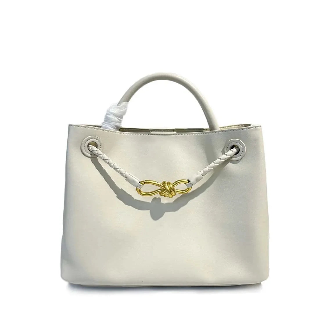 Linnea | Elegant Leather Shoulder Bag