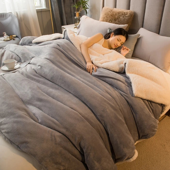 Auriela | Ultra-Cozy Winter Quilt Shell